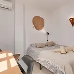 Modern Sea View Апартаменты *