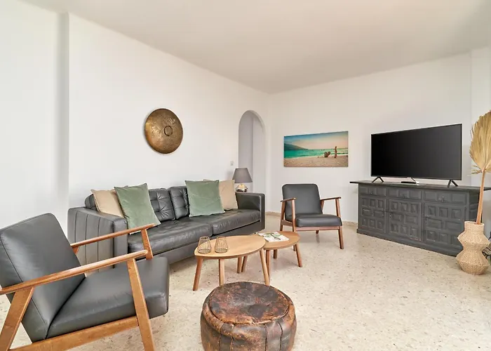 Modern Sea View דירה